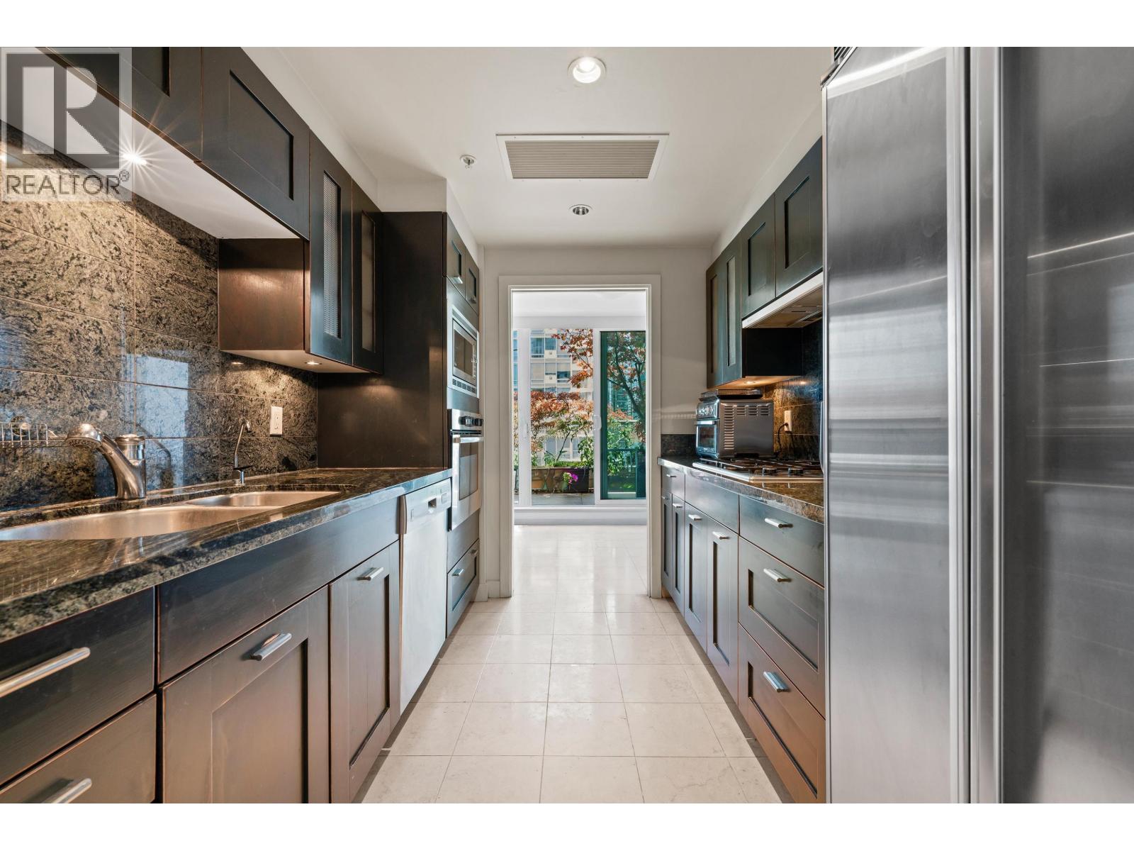 Photo 12 of 1102 590 Nicola Street, Vancouver BC