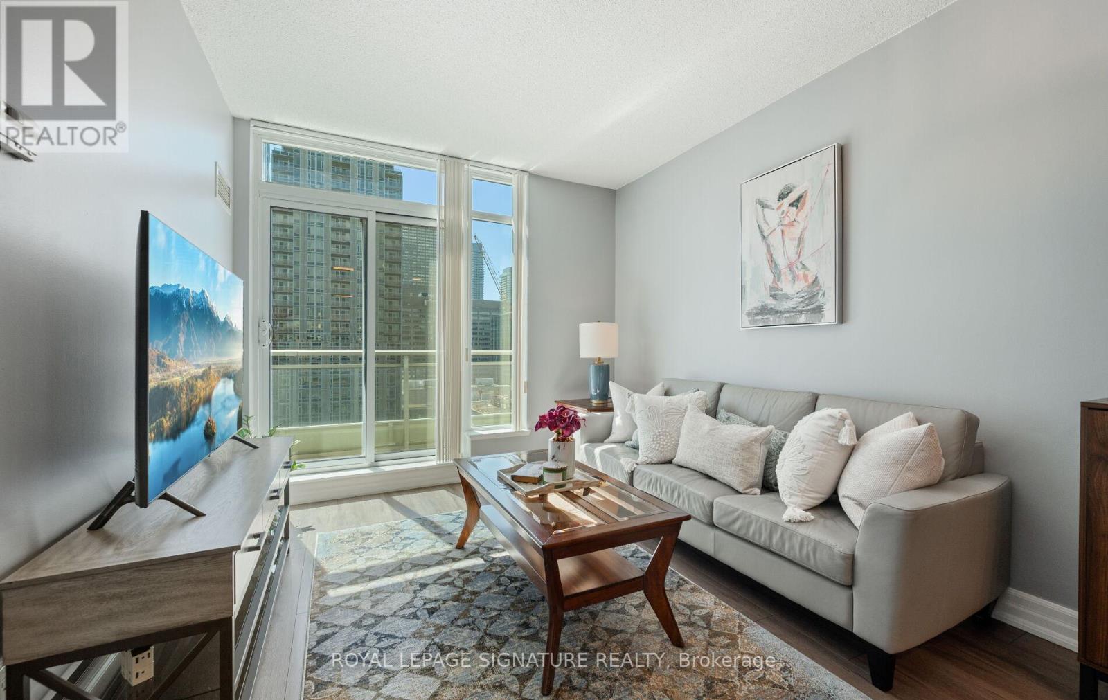 Photo 23 of 1405 8 Scollard Street, Toronto ON