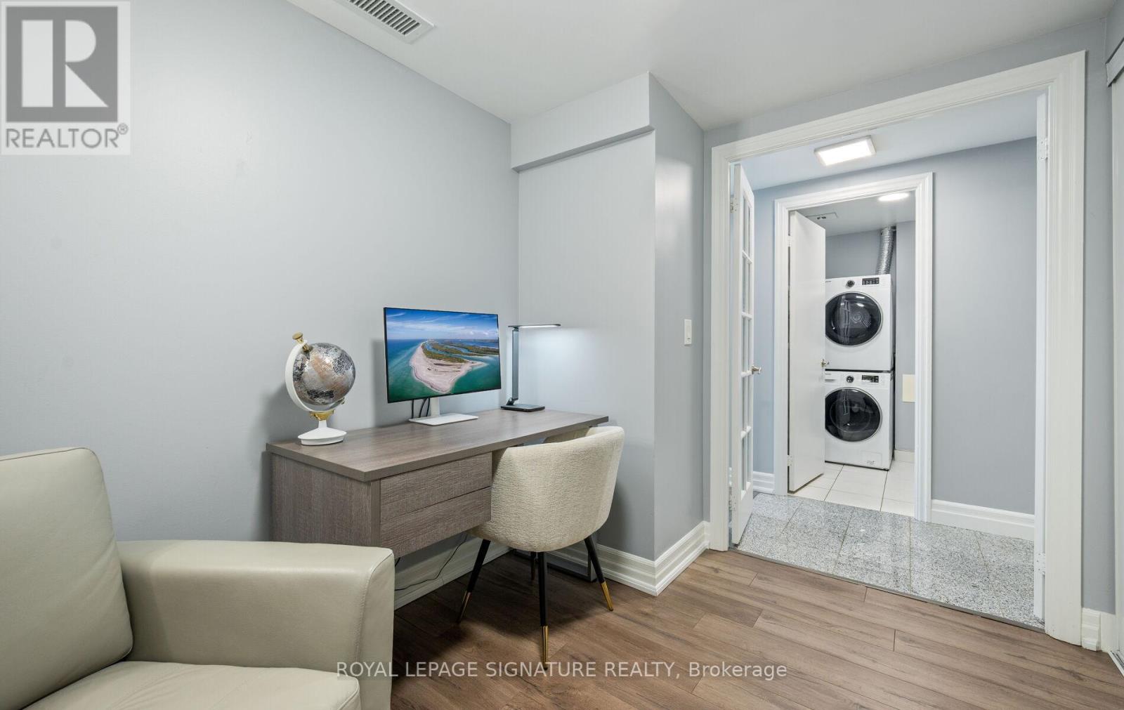 Photo 22 of 1405 8 Scollard Street, Toronto ON