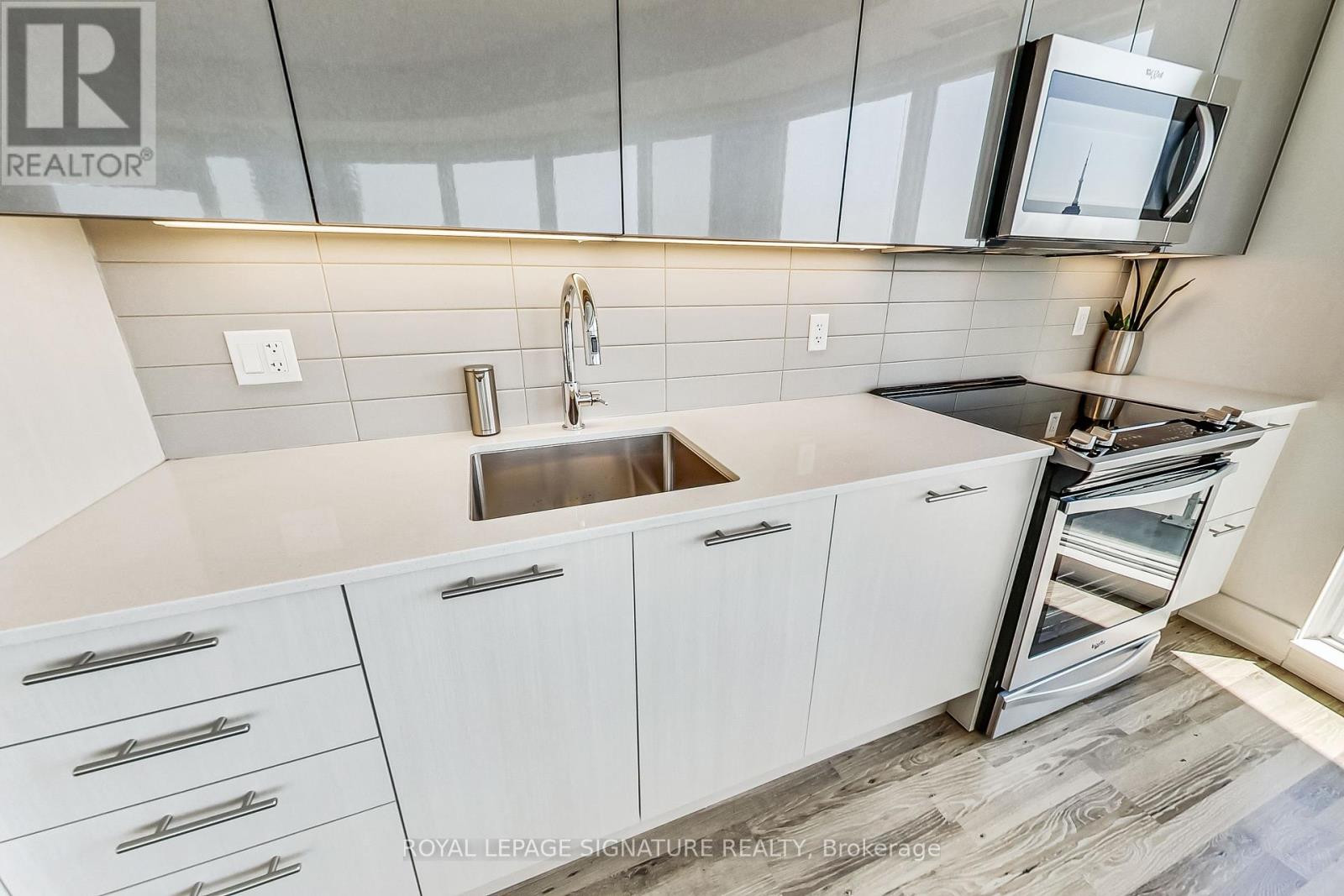 Photo 10 of 4002 403 Church Street, Toronto ON