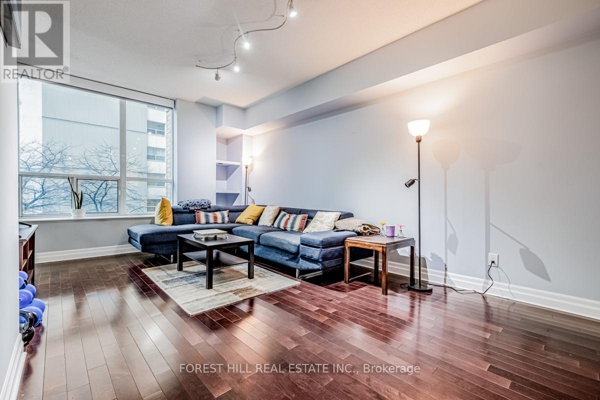 Photo 15 of 305 70 Alexander Street, Toronto ON