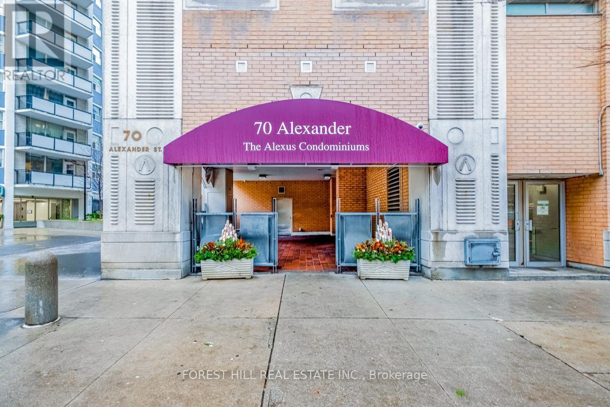 Photo 2 of 305 70 Alexander Street, Toronto ON