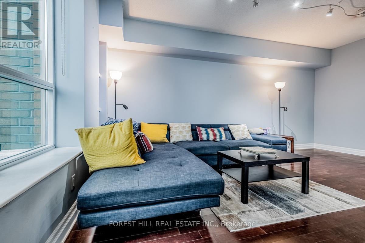 Photo 20 of 305 70 Alexander Street, Toronto ON