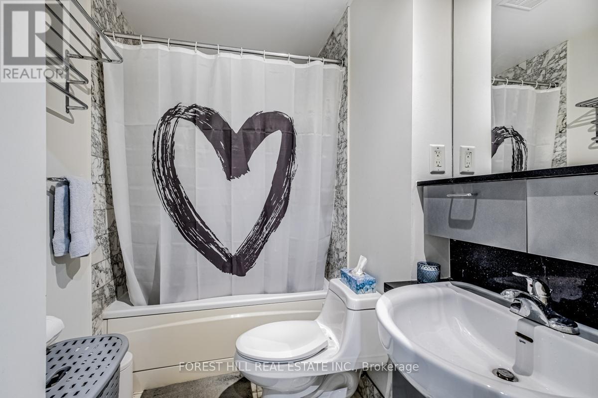Photo 25 of 305 70 Alexander Street, Toronto ON