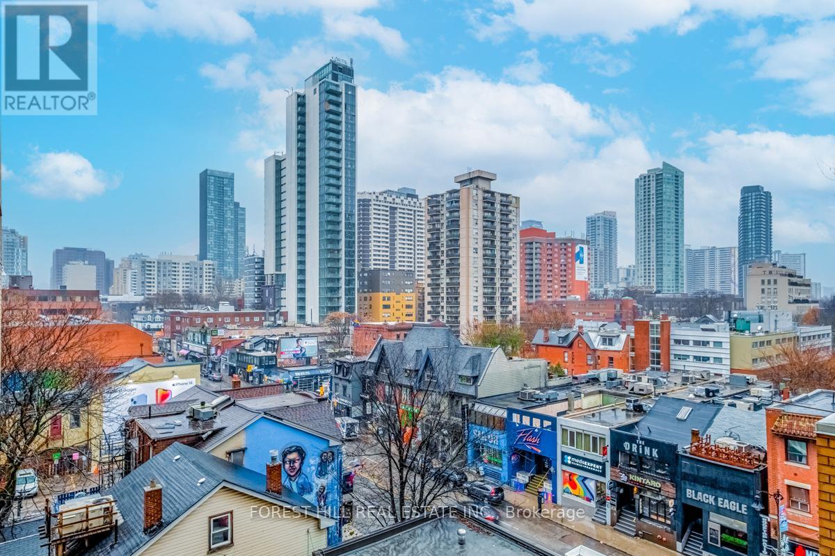 Photo 31 of 305 70 Alexander Street, Toronto ON