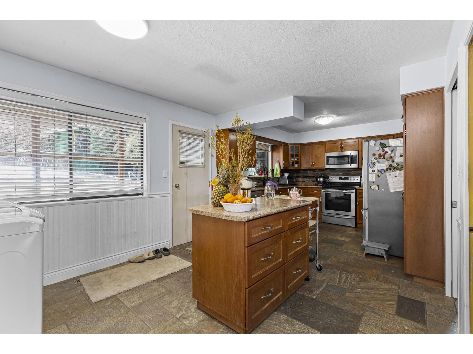 Photo 6 of 35337 Rockwell Drive, Abbotsford BC