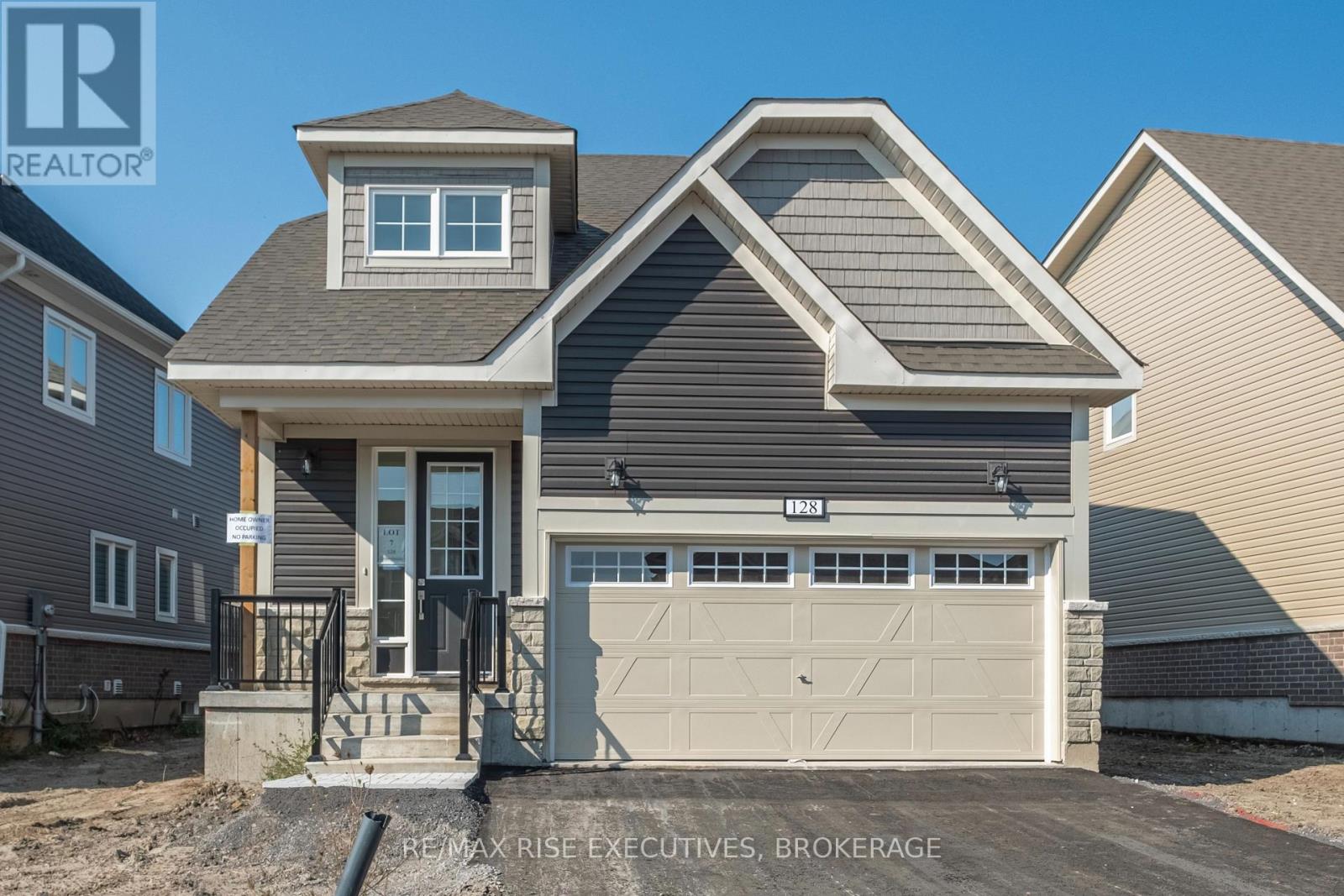Photo 1 of 128 Gildersleeve Boulevard, Loyalist ON