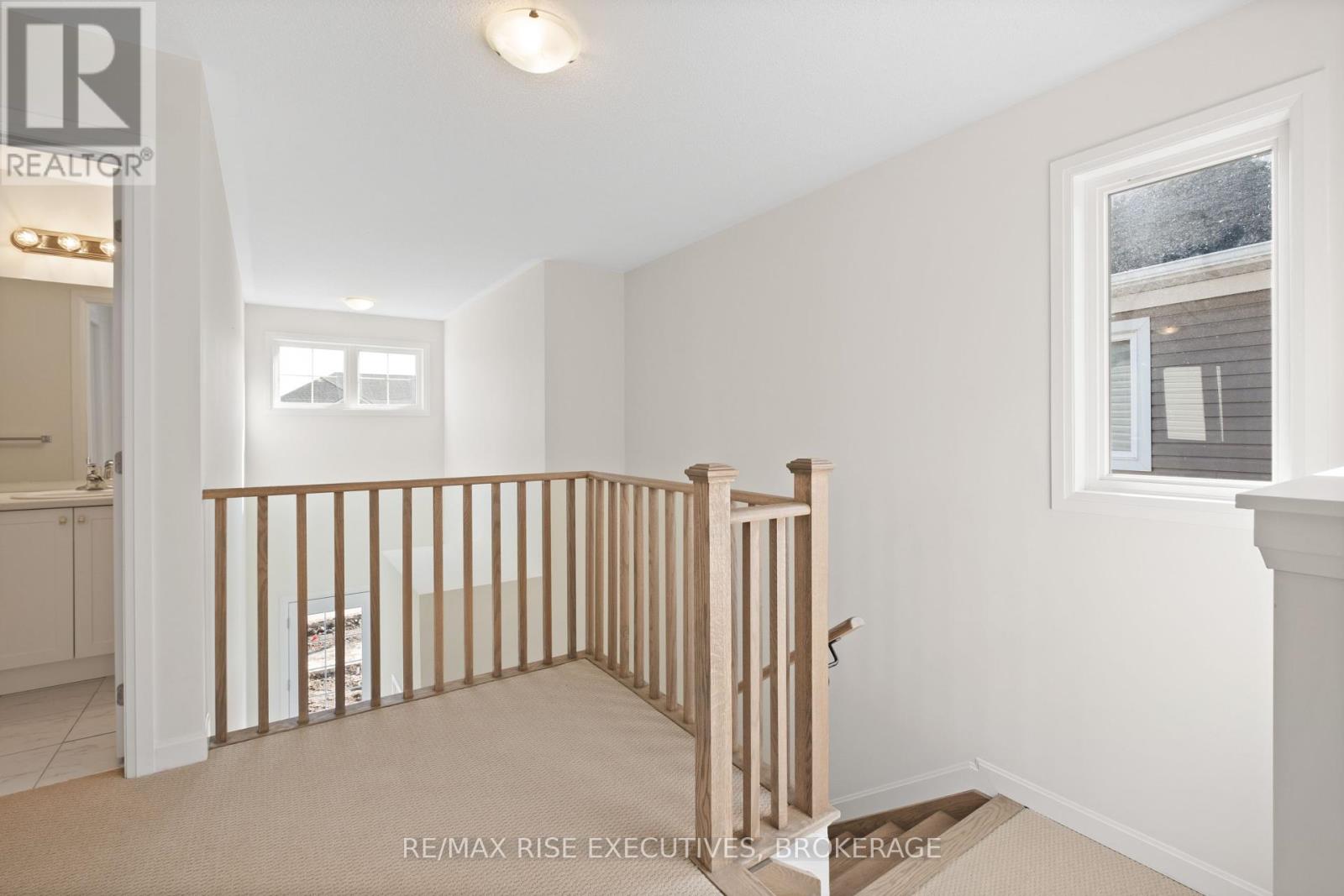 Photo 16 of 128 Gildersleeve Boulevard, Loyalist ON