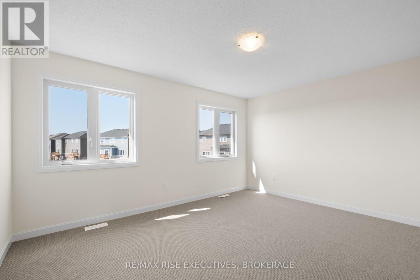Photo 33 of 117 Windermere Boulevard, Loyalist ON