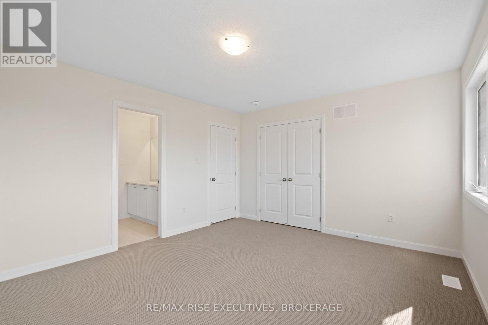 Photo 34 of 117 Windermere Boulevard, Loyalist ON
