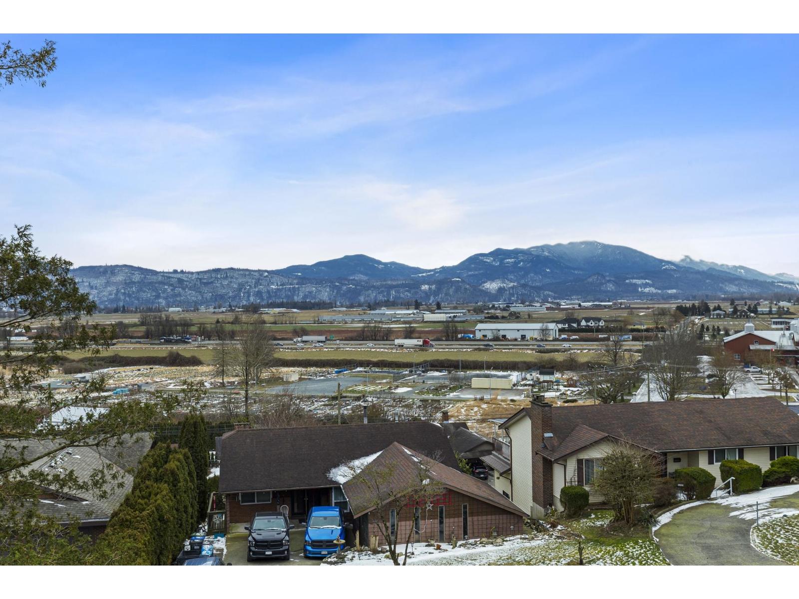 Photo 2 of 35337 Rockwell Drive, Abbotsford BC