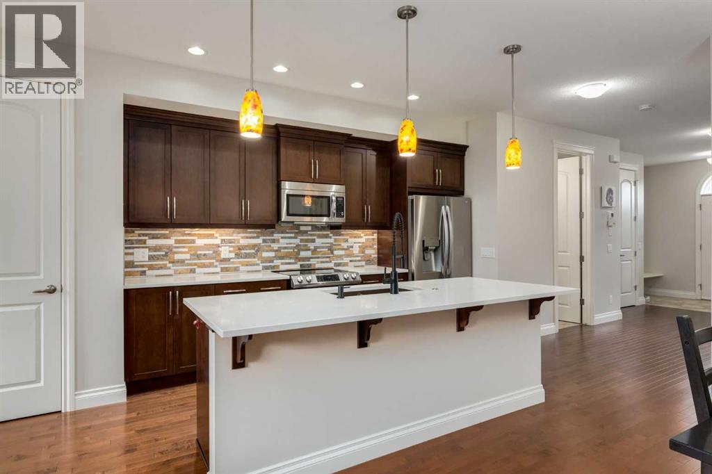 Single Family House for Sale in  Quarry Park Boulevard SE Douglasdale/Glen Calgary 