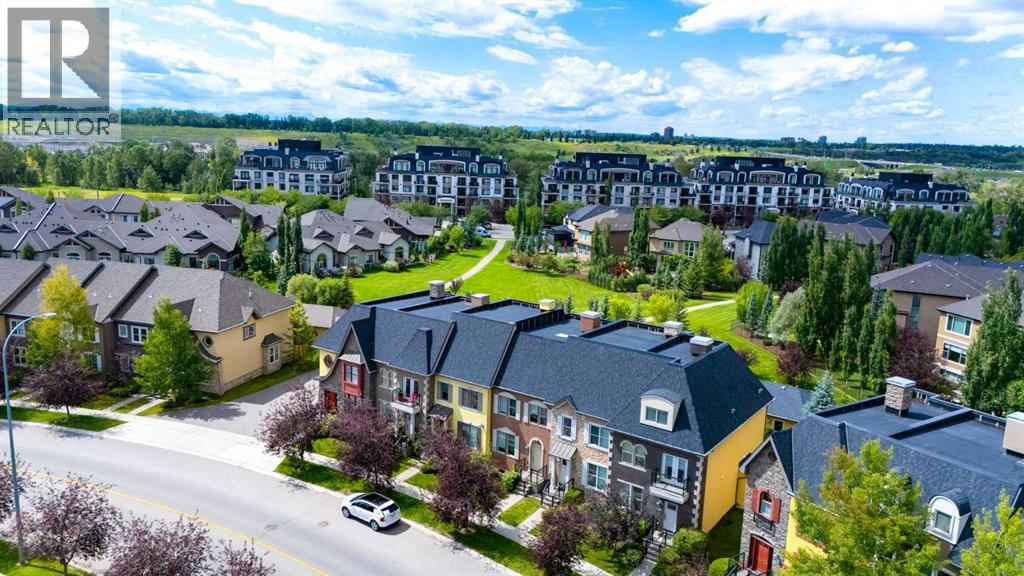 Single Family House for Sale in  Quarry Park Boulevard SE Douglasdale/Glen Calgary 