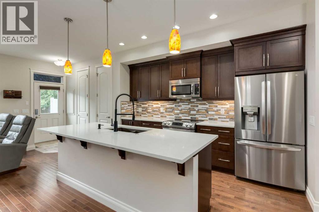 Single Family House for Sale in  Quarry Park Boulevard SE Douglasdale/Glen Calgary 