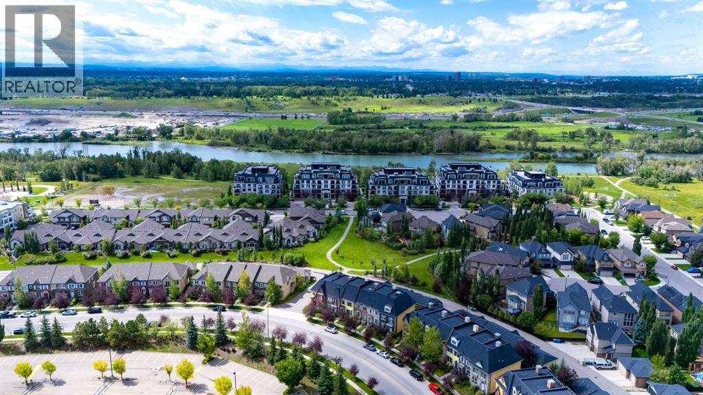 Single Family House for Sale in  Quarry Park Boulevard SE Douglasdale/Glen Calgary 