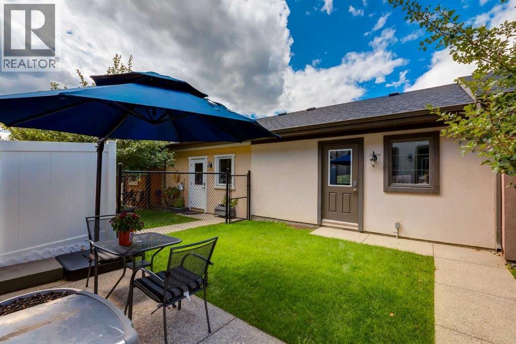 Single Family House for Sale in  Quarry Park Boulevard SE Douglasdale/Glen Calgary 