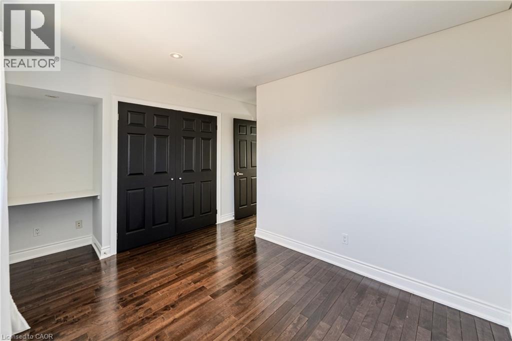 Photo 22 of 1363 Harmsworth Square, Oakville ON