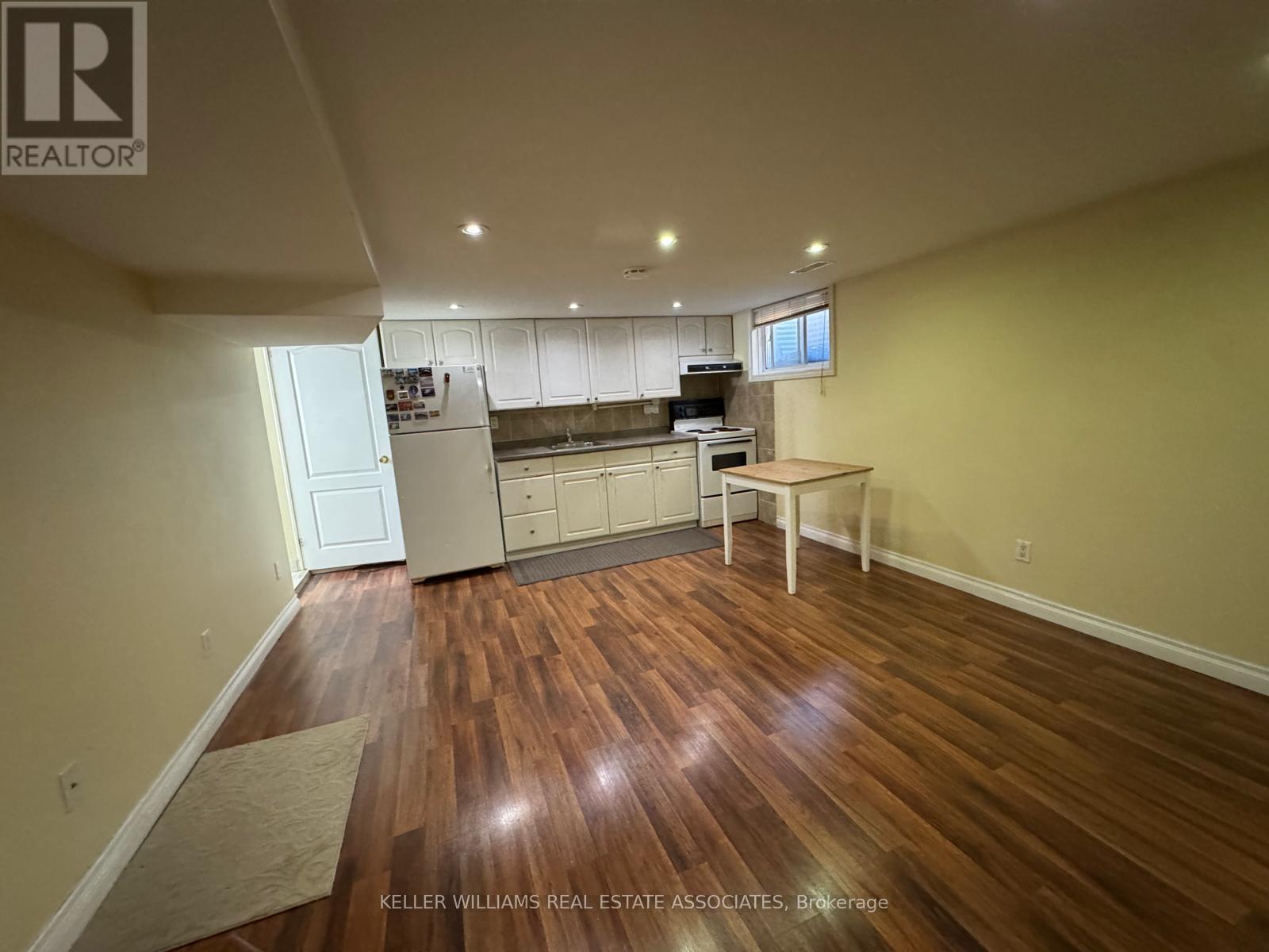 Photo 1 of Lower Level 308 Lakeshore Road E, Mississauga ON