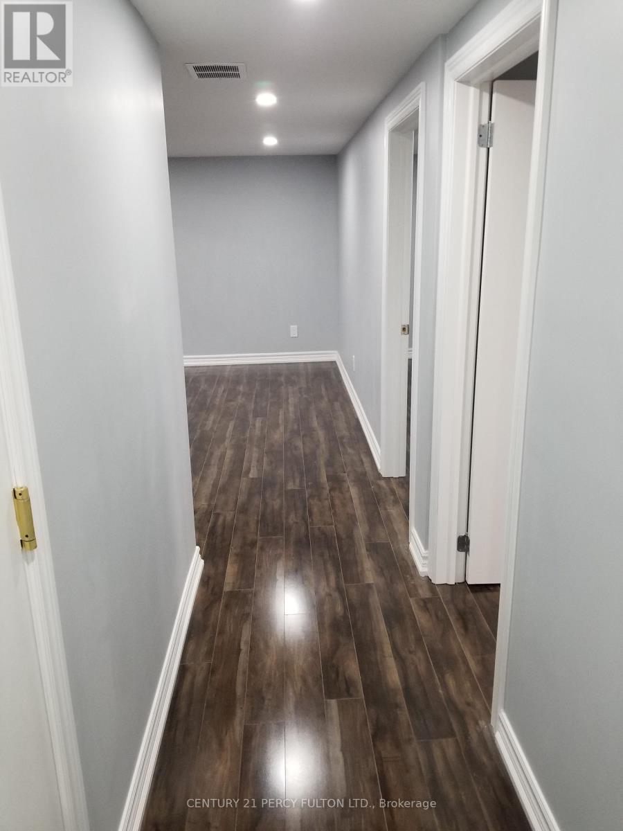 Photo 14 of 1033 Centre Street N, Whitby ON