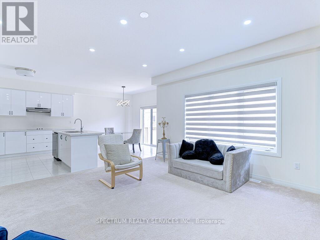 Photo 14 of 44 Dennis Avenue, Brantford ON