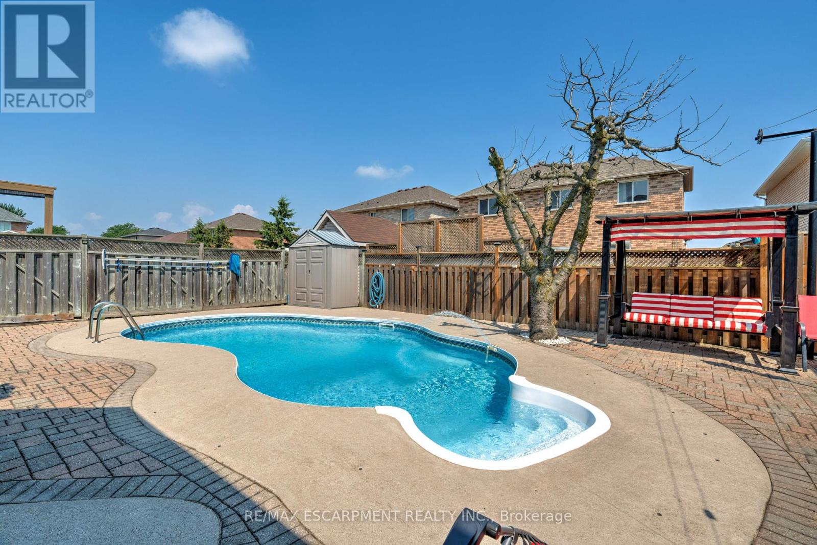 Photo 37 of 6 Embassy Drive, Hamilton ON