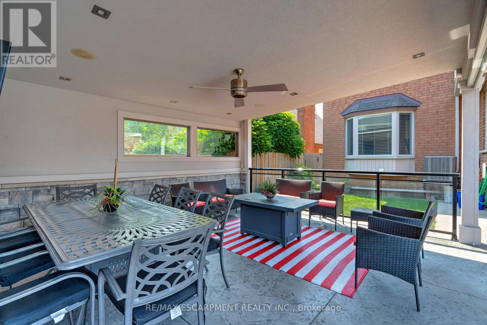 Photo 39 of 6 Embassy Drive, Hamilton ON