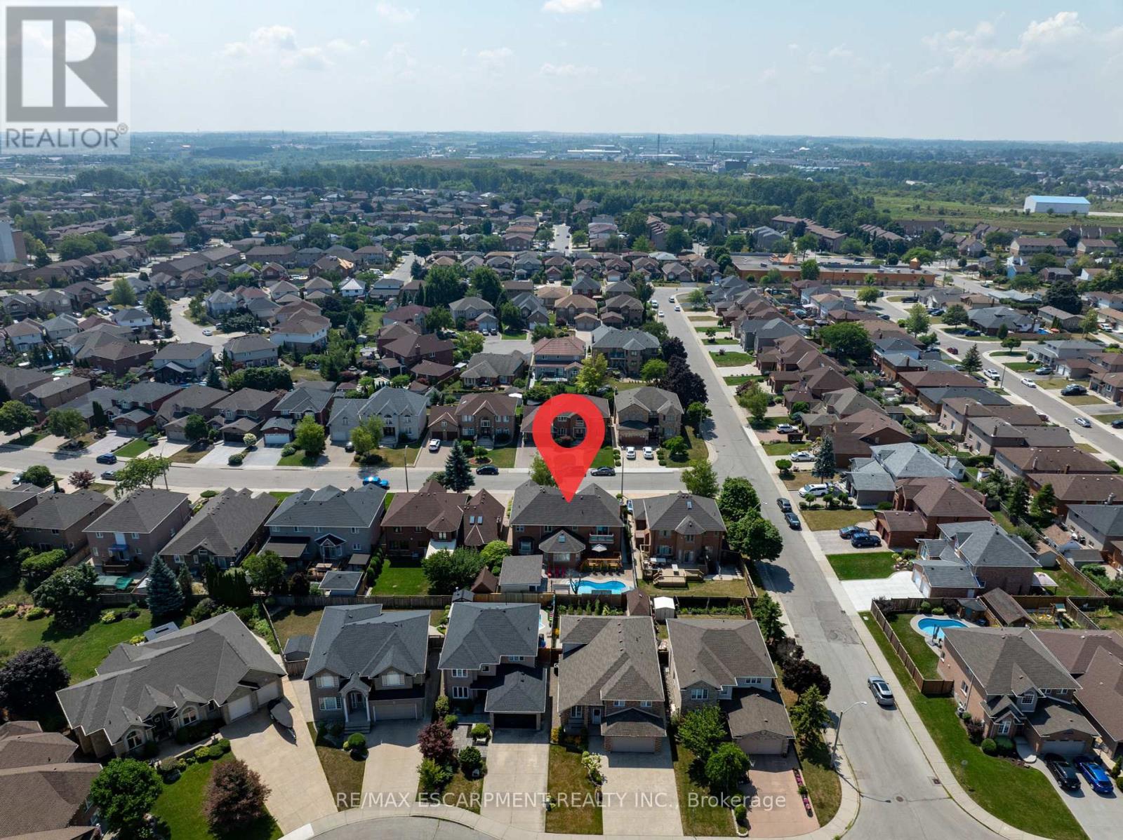 Photo 45 of 6 Embassy Drive, Hamilton ON