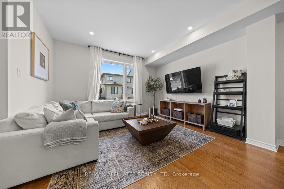 Photo 15 of 784 Miikana Road, Ottawa ON