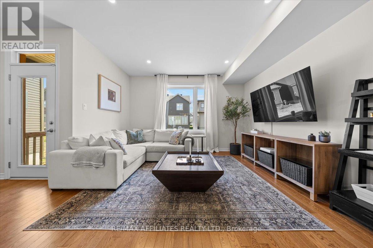 Photo 17 of 784 Miikana Road, Ottawa ON