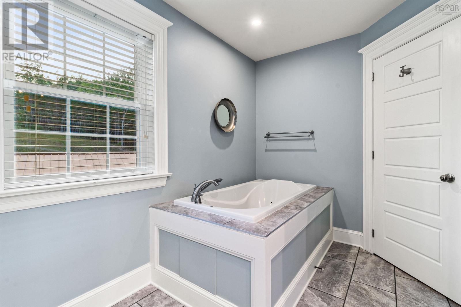 Property 28 of 46 of 1731 West Side Road