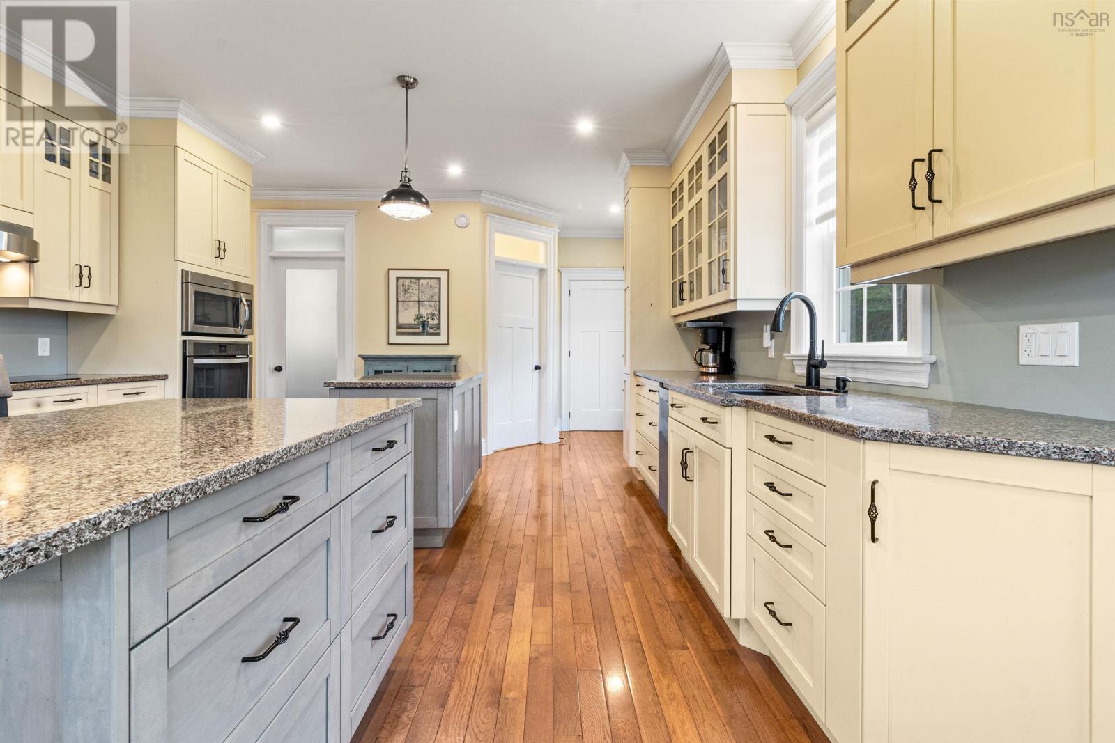 Property 9 of 46 of 1731 West Side Road