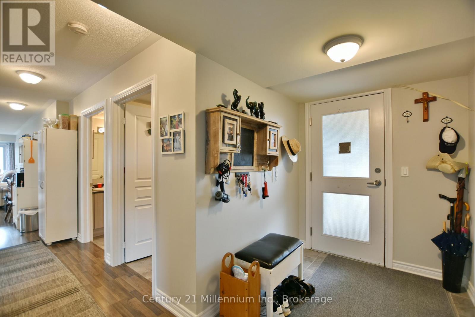 Photo 18 of 201 5 Anchorage Crescent, Collingwood ON