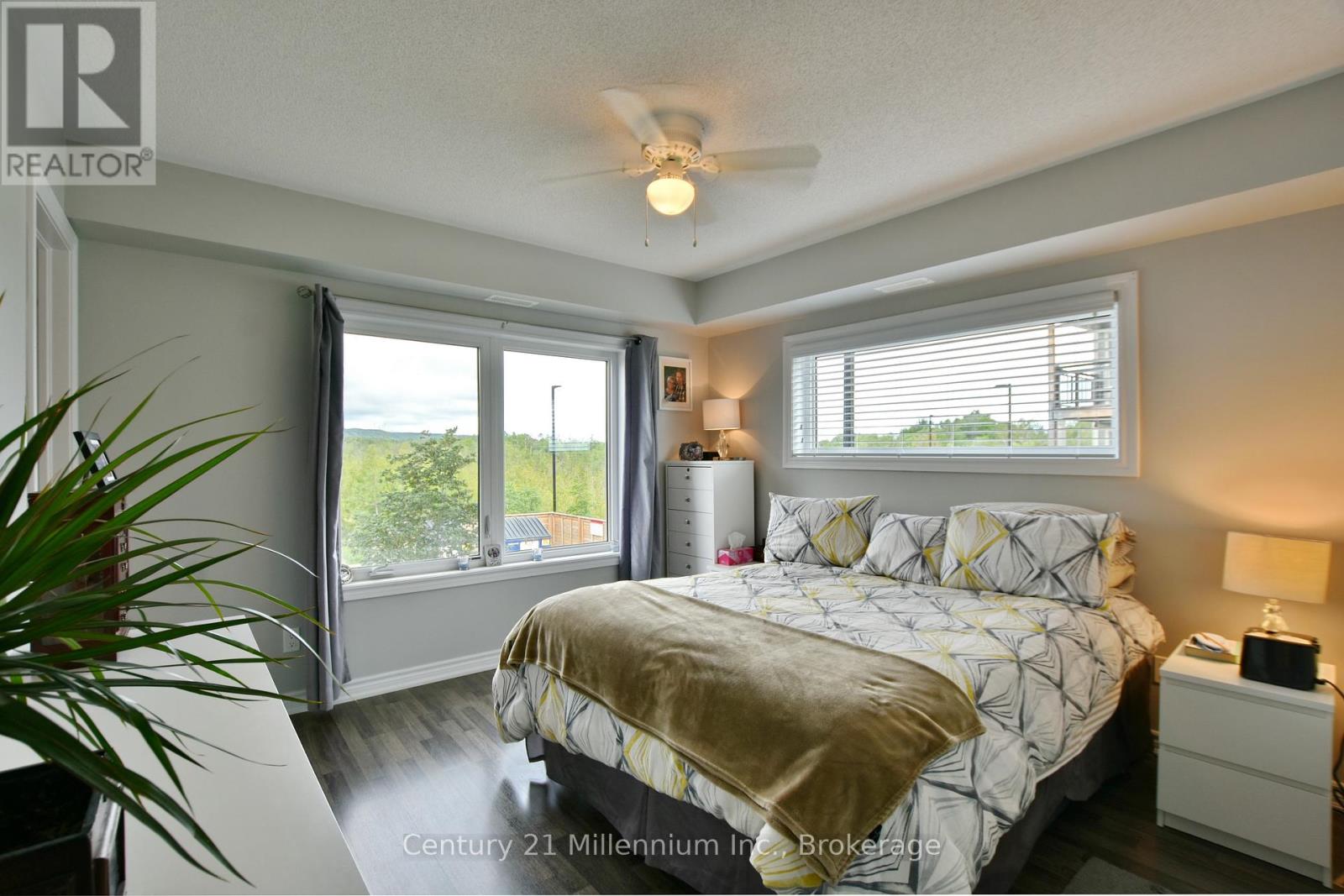 Photo 20 of 201 5 Anchorage Crescent, Collingwood ON