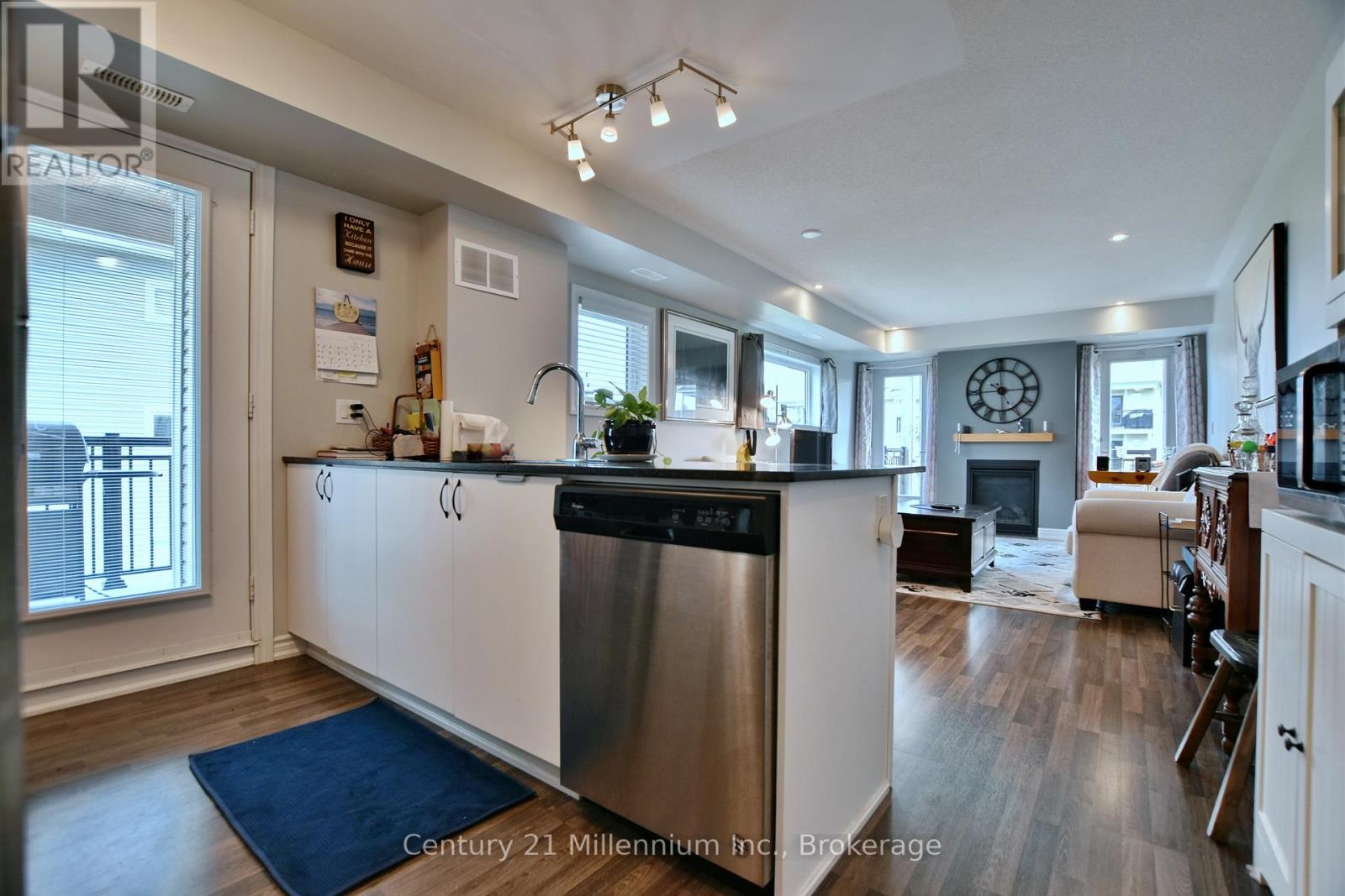 Photo 30 of 201 5 Anchorage Crescent, Collingwood ON