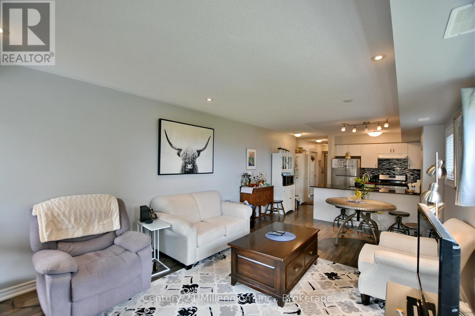 Photo 40 of 201 5 Anchorage Crescent, Collingwood ON