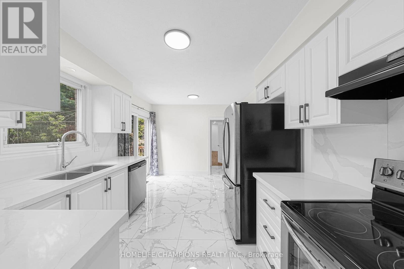 Photo 12 of 480 St Vincent Street, Barrie ON