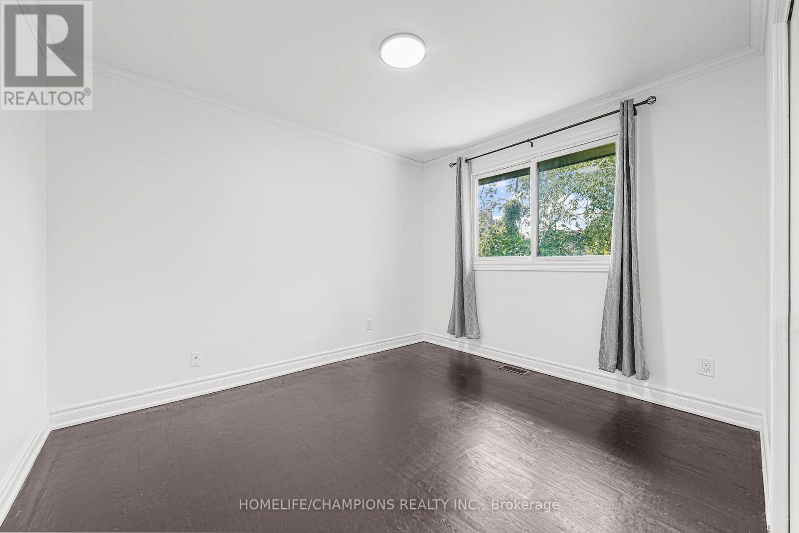 Photo 19 of 480 St Vincent Street, Barrie ON