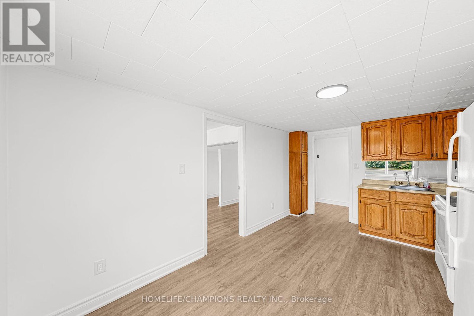 Photo 21 of 480 St Vincent Street, Barrie ON