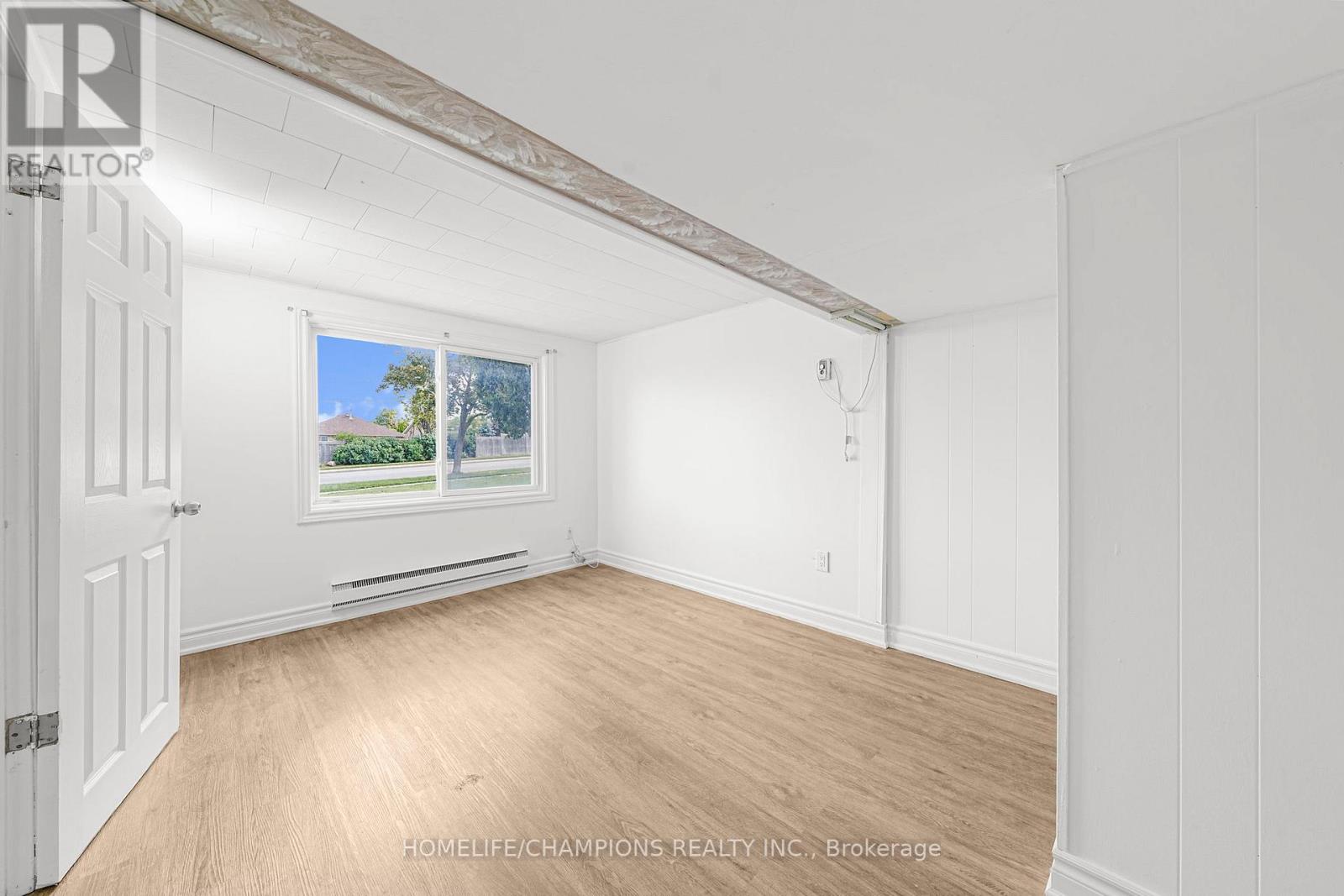 Photo 23 of 480 St Vincent Street, Barrie ON