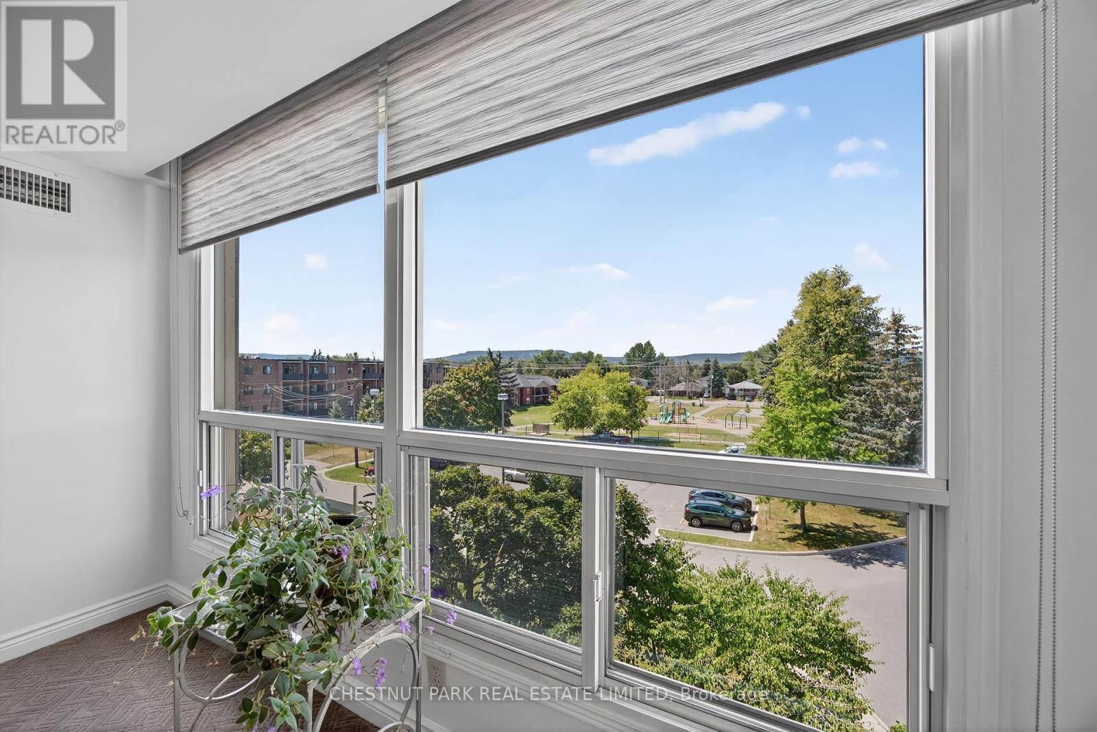 Photo 2 of 404 172 Eighth Street, Collingwood ON
