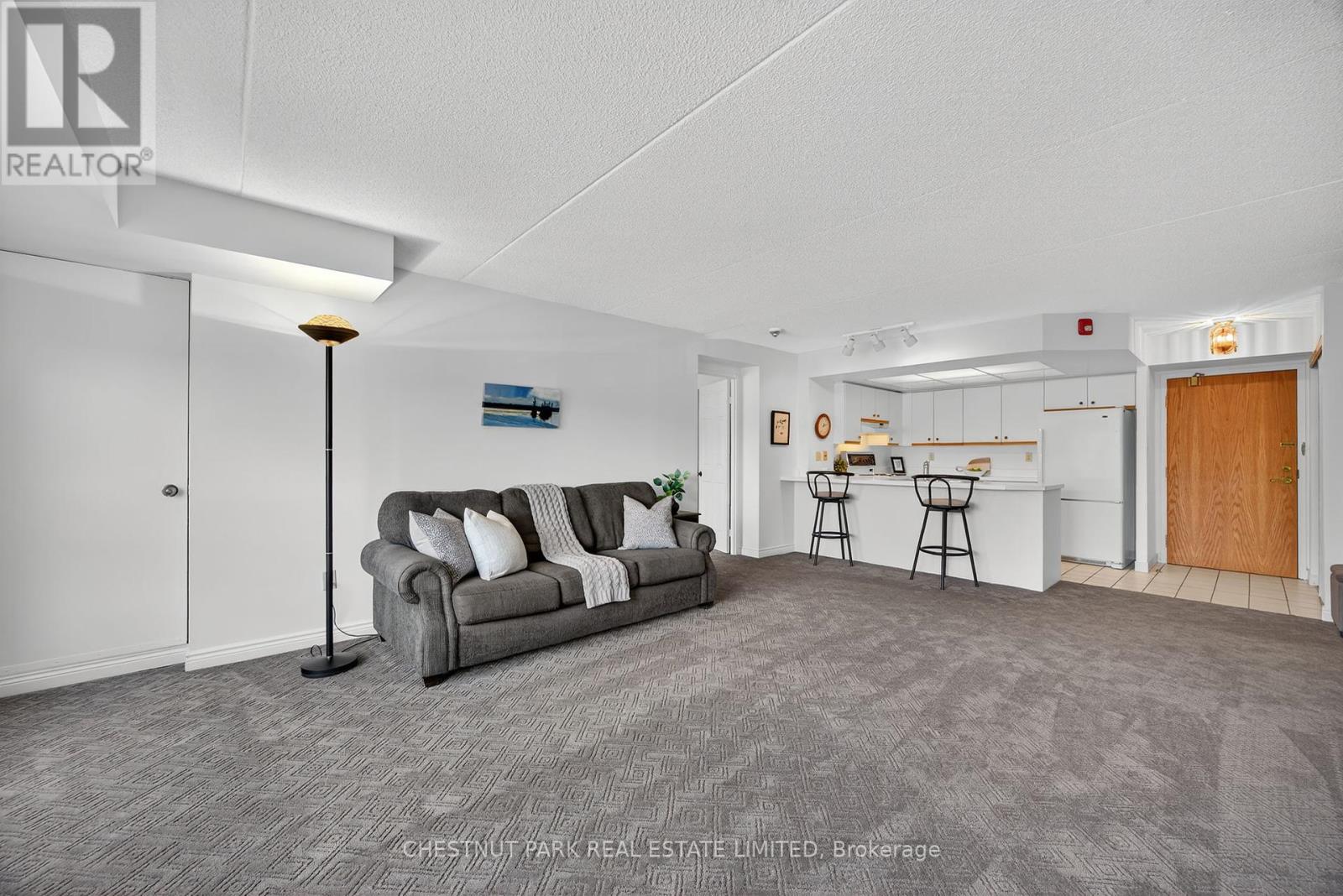 Photo 16 of 404 172 Eighth Street, Collingwood ON