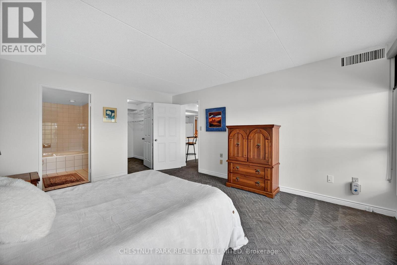 Photo 44 of 404 172 Eighth Street, Collingwood ON