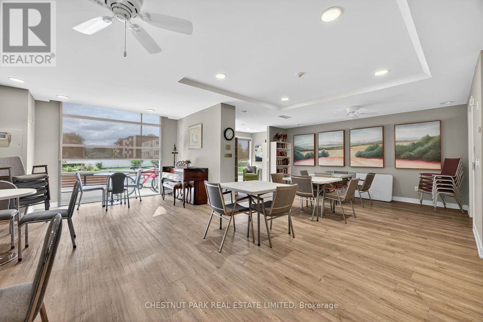 Photo 33 of 404 172 Eighth Street, Collingwood ON