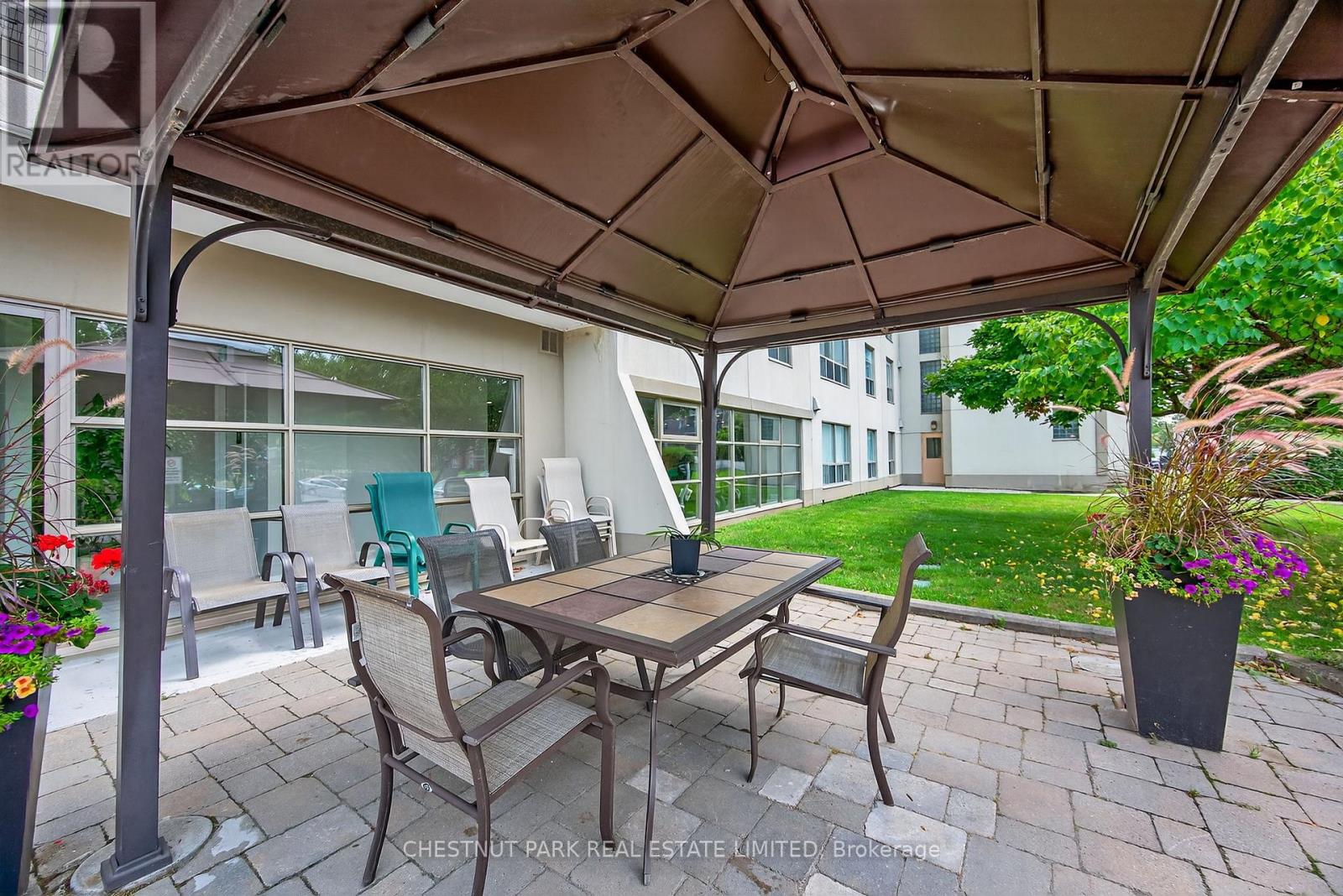 Photo 27 of 404 172 Eighth Street, Collingwood ON