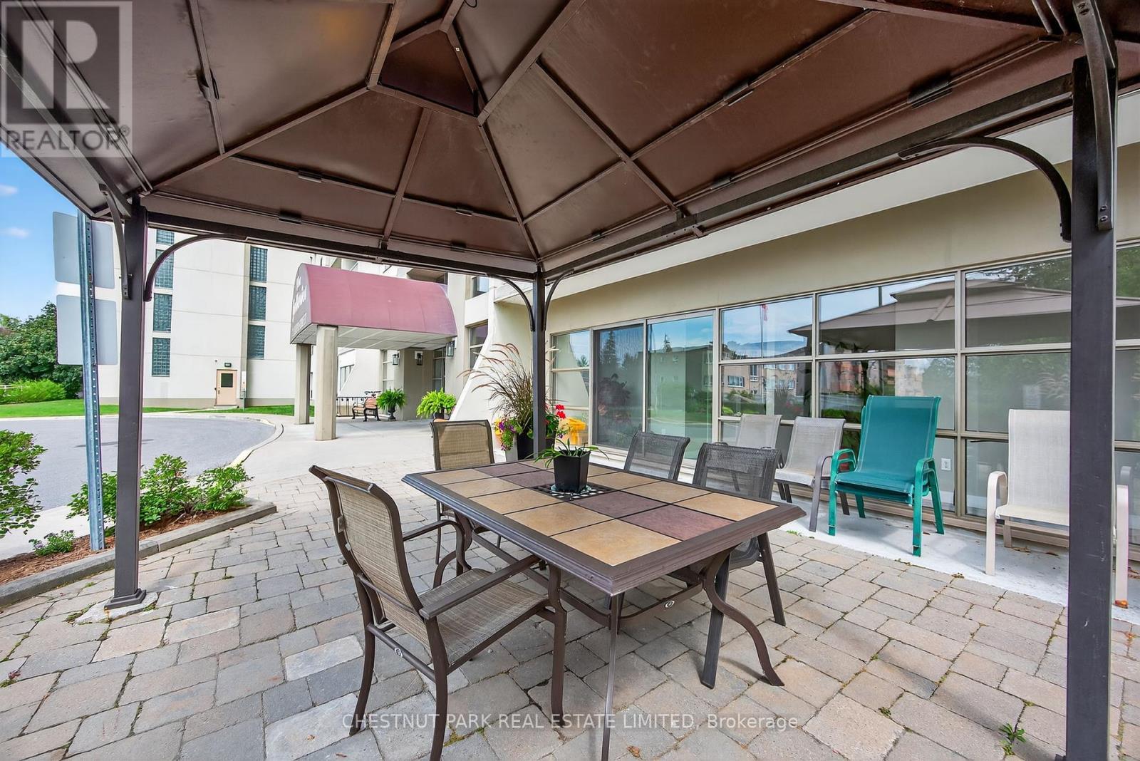 Photo 15 of 404 172 Eighth Street, Collingwood ON