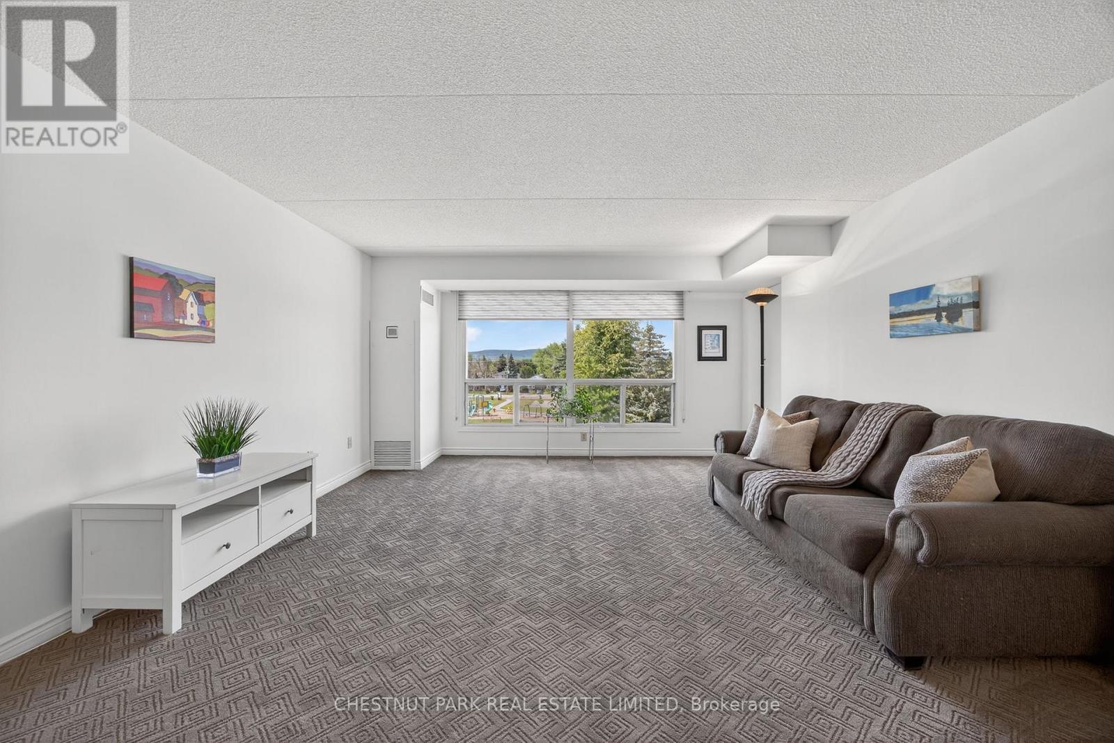 Photo 22 of 404 172 Eighth Street, Collingwood ON