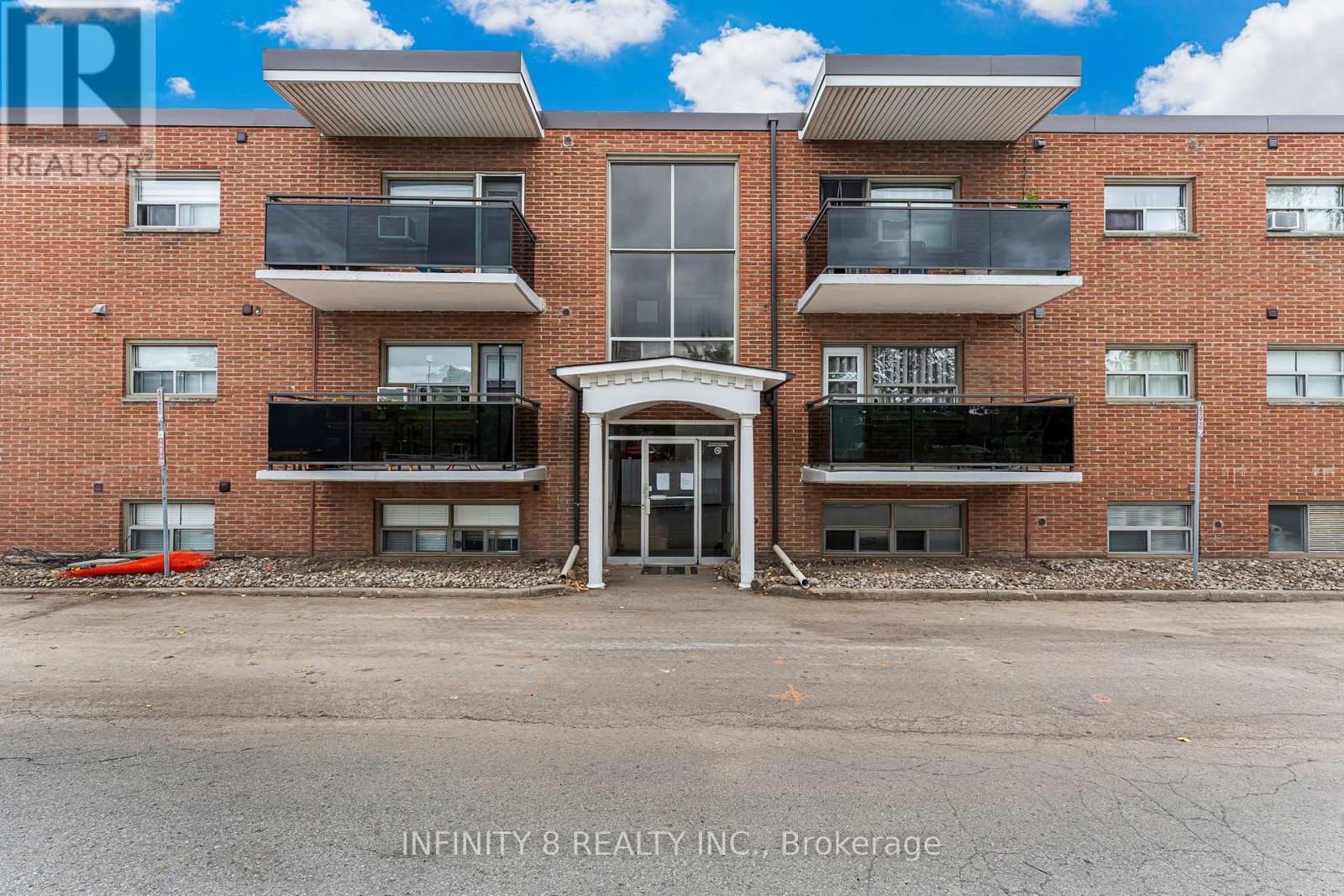 Photo 1 of 301 264 Oakdale Avenue, St Catharines ON