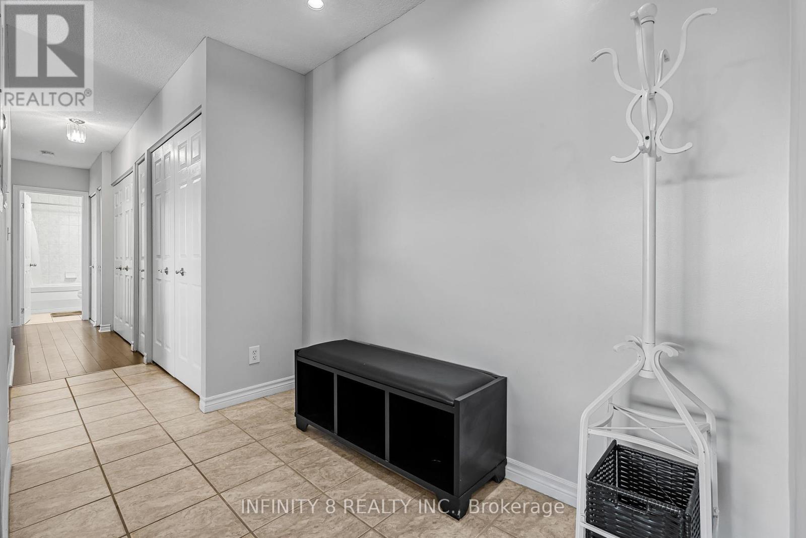 Photo 7 of 301 264 Oakdale Avenue, St Catharines ON
