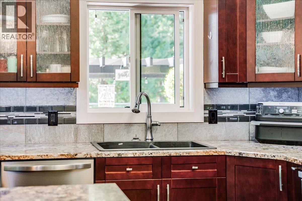 1606 TOWER RIDGE Road, Castlegar