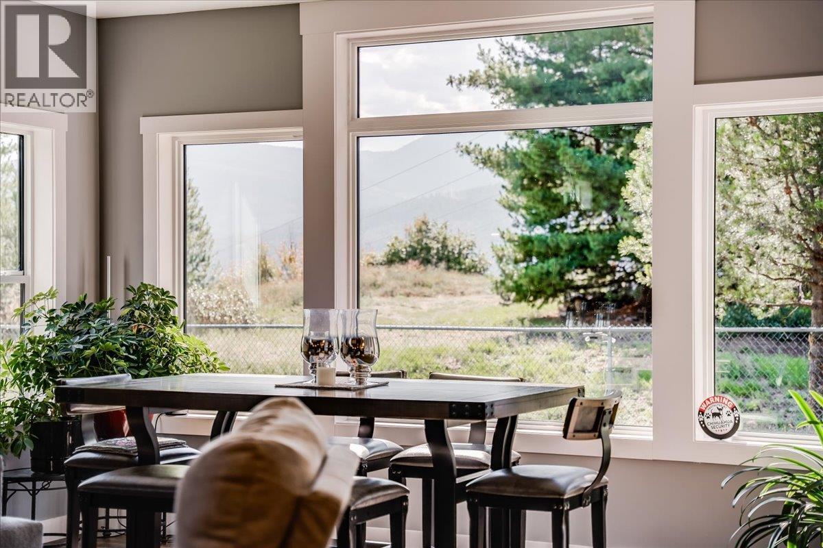 1606 TOWER RIDGE Road, Castlegar